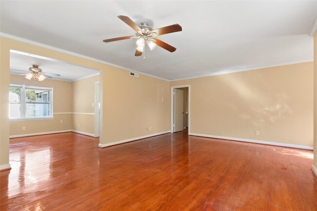 Photo - 3102 Conway St