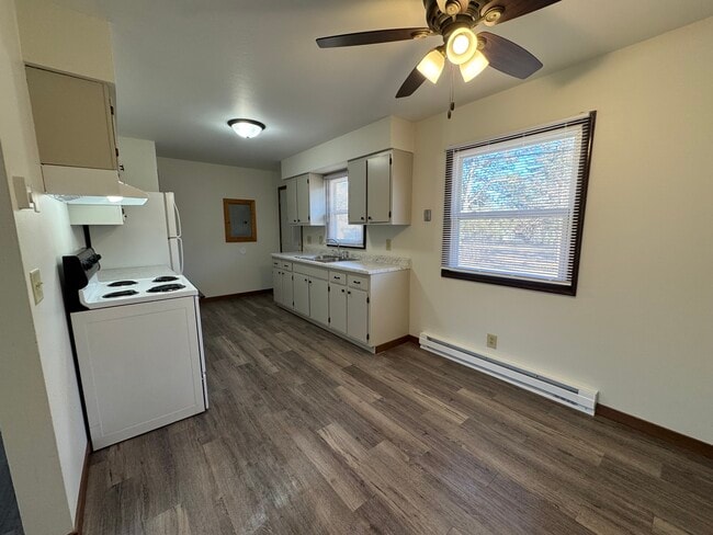 Photo - 3017 Pine Lodge Rd