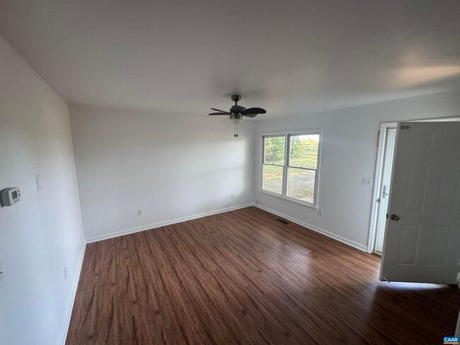Photo - 86 Saddle Creek Ln
