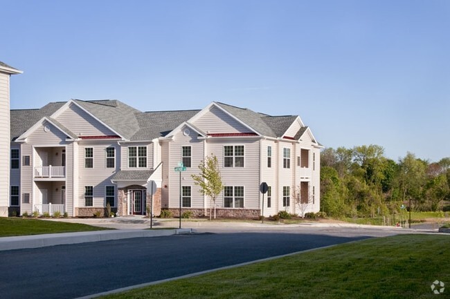 Building Photo - High Pointe Overlook Rental