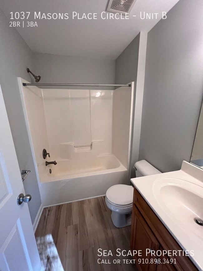 Photo - 1037 Masons Pl Cir Unidad B