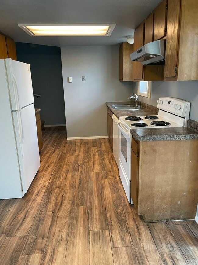 Photo - 3 Bedroom Townhome with a Garage!