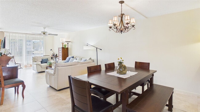 Building Photo - 381 S Hollybrook Dr Unit 106