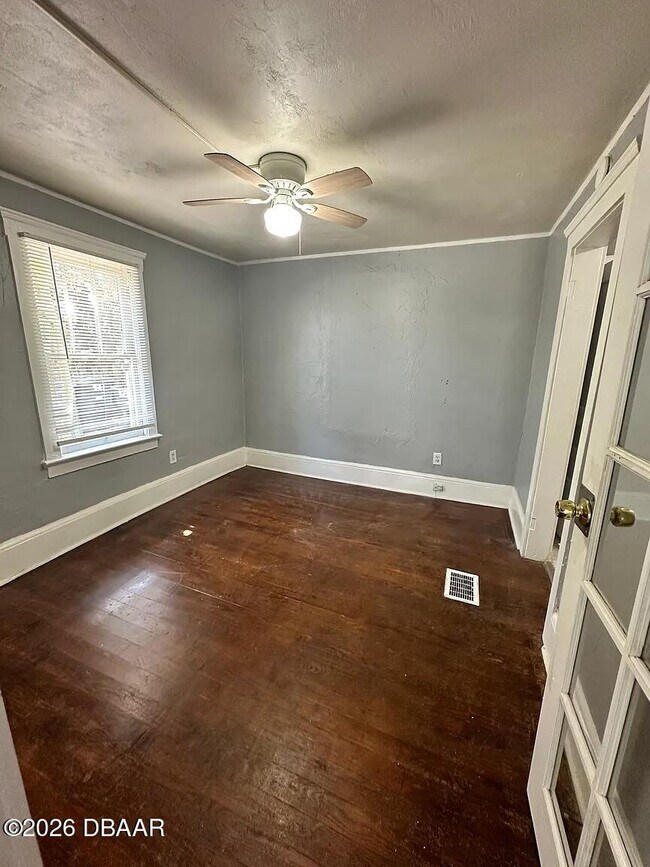 Photo - 827 N Oleander Ave Unit 2