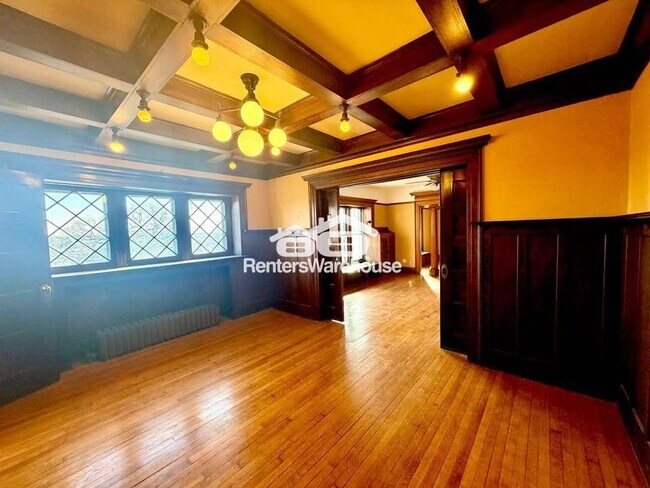 Photo - 669 17th St
