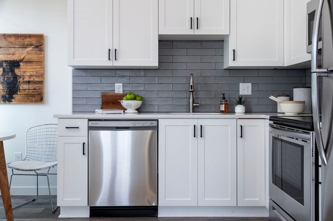 Photo - Bailey Commons