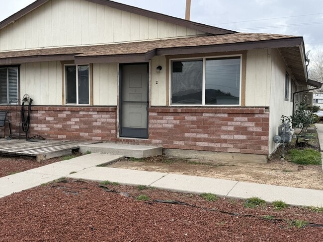 Building Photo - NE134-Robinson, Lorenz Unit 2