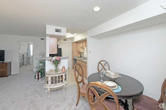 2 BR, 2 BA - Briarwood Meadows