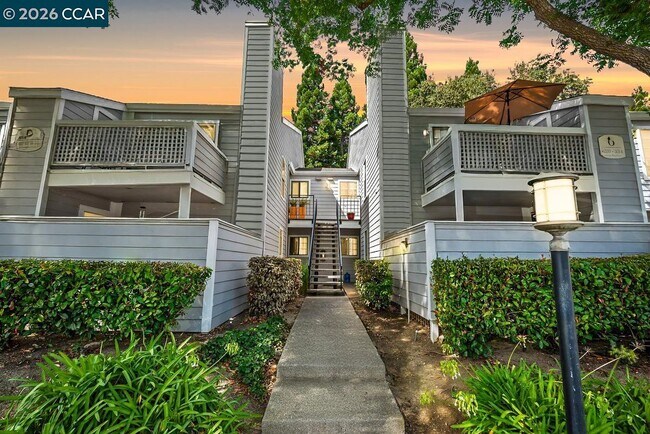332 Eastridge Dr