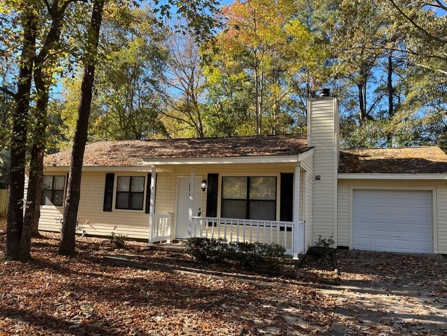 Photo - Charming 3 BR/2 BA Home in Crowfield Plantation