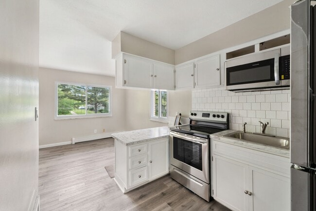 Photo - 849-851 E Wilbeth Unit 849 A