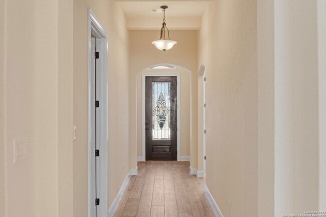 Photo - 612 Carriage House