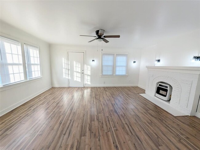 Photo - 1500 N Drexel Blvd