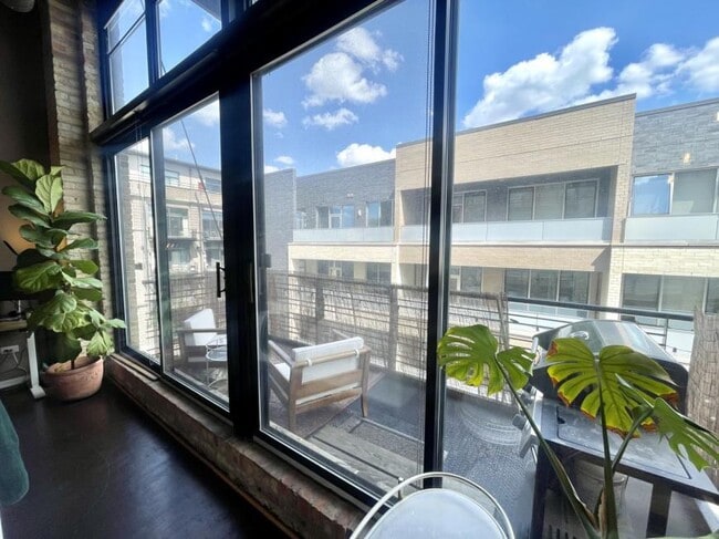 Photo - 1 bedroom in Chicago IL 60647 Unit 306