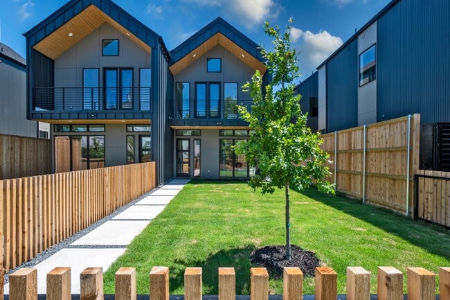 Building Photo - Newer-Construction Home in East Village — Private Yards & Flexible Spaces