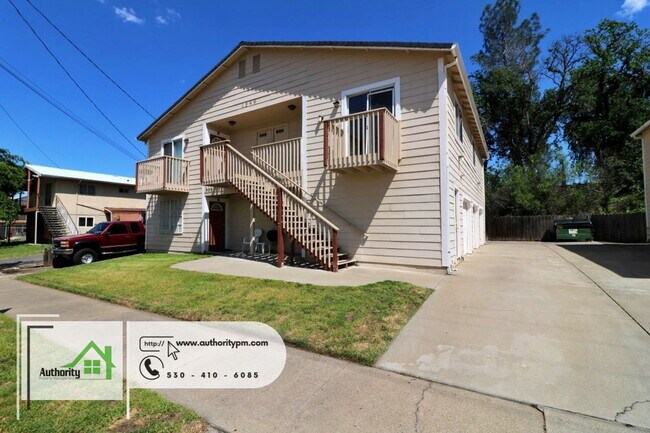 1549 Bruce Dr Unit B