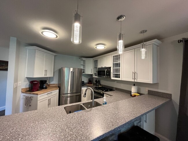 Photo - 2 Bed 2 Bath Unfurnished Golf Course Townhouse