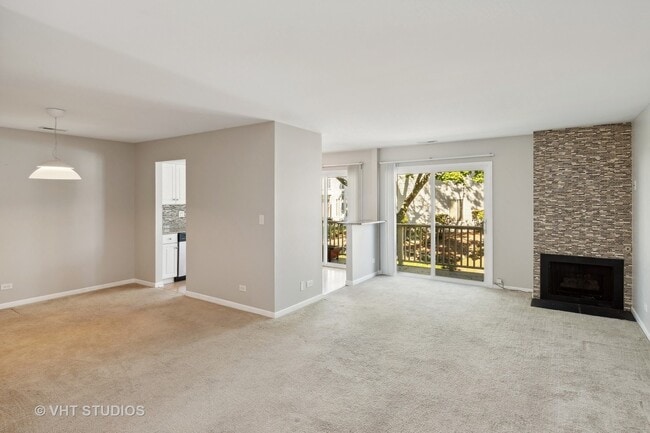 Photo - 375 Springlake Ln