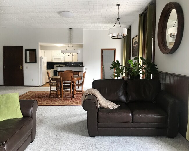 Photo - 345 3rd St Unit Fletcher