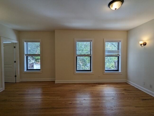 Photo - 4036 N Ashland Ave Unidad 4034-E1
