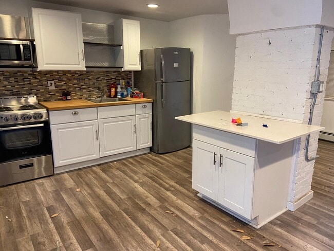 Photo - 373-375-375 3rd St Unidad B