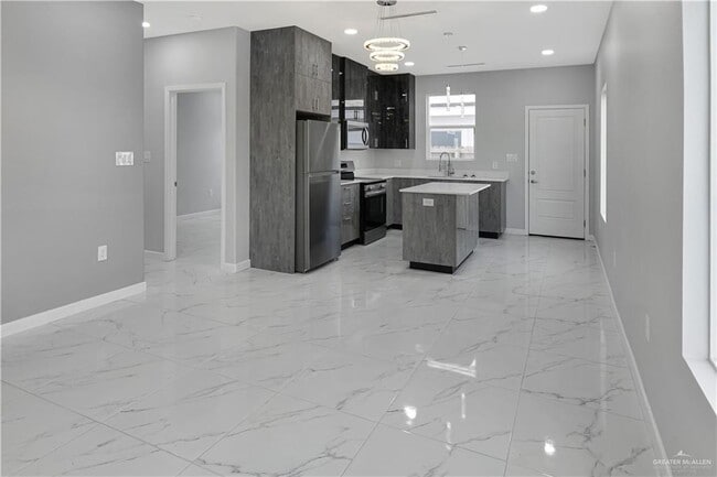 3517 S Dominique Dr Unidad 1