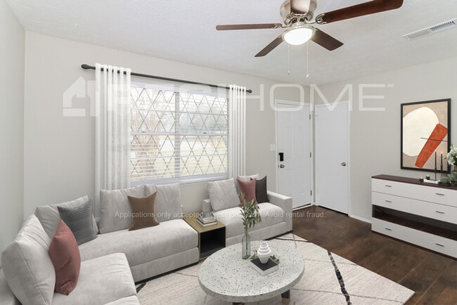 Photo - 6043 Deerfield Ct