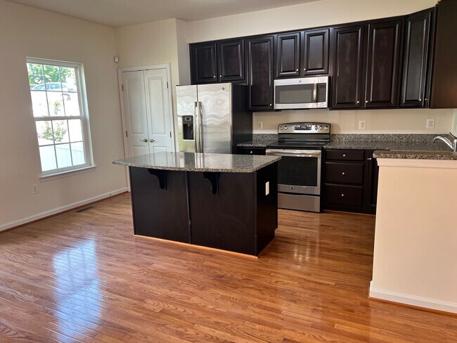 2012 Elm Tree Ct