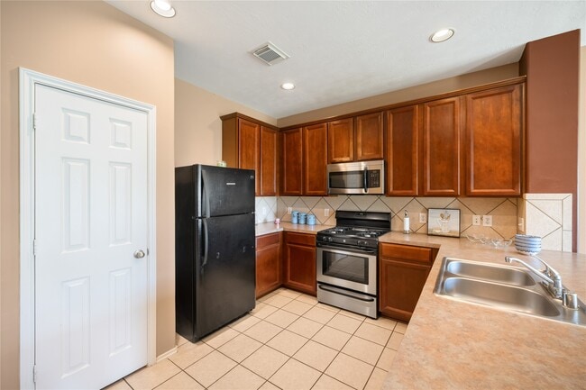 Photo - 9223 Carlin Bend Ln