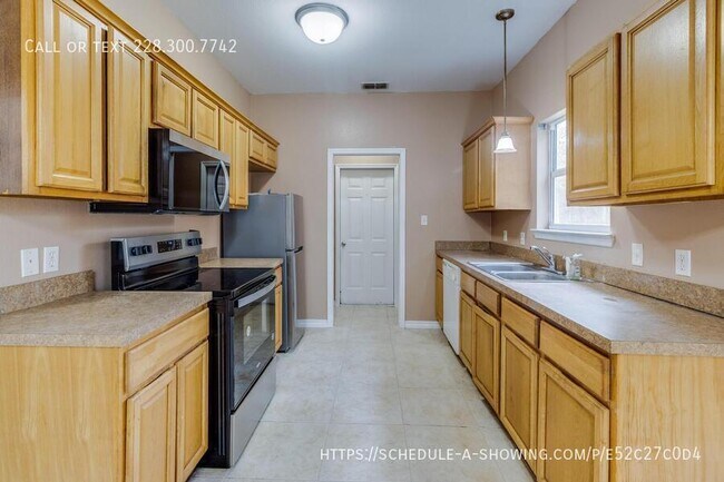 Photo - 6085 W Bolivar St