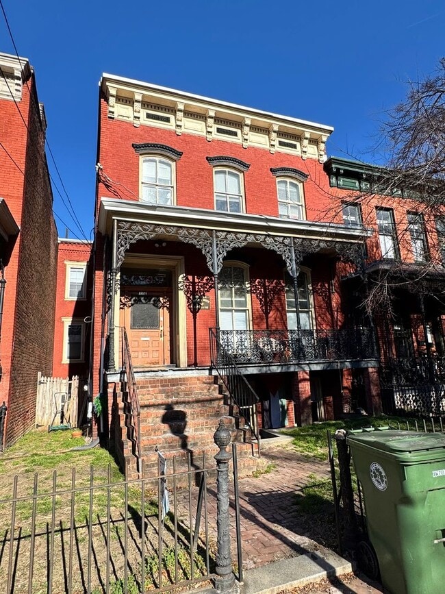 Photo - Spacious 3 bed 1 bath Near VCU, own laundry, deck, parking, porch Unit C #3