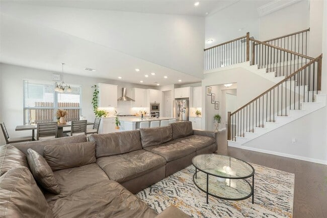 Photo - 6805 Covina Ln