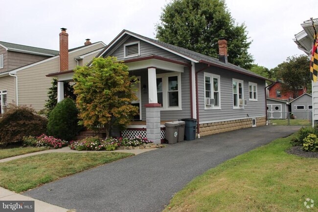 Building Photo - 655 Otsego St Rental