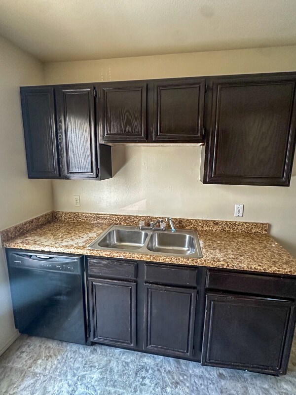 Photo - 1604 Windward Dr Unit C