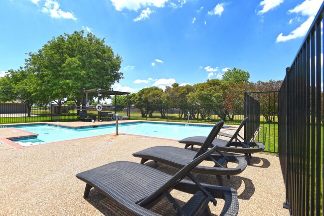 Photo - 148 Cobblestone Row Unit 1