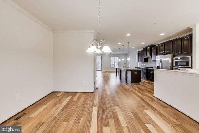 Photo - 13220 Tivoli Lake Blvd