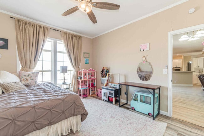 Photo - 308 Castin Ln