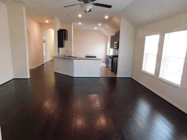Photo - 3636 Bainbridge St