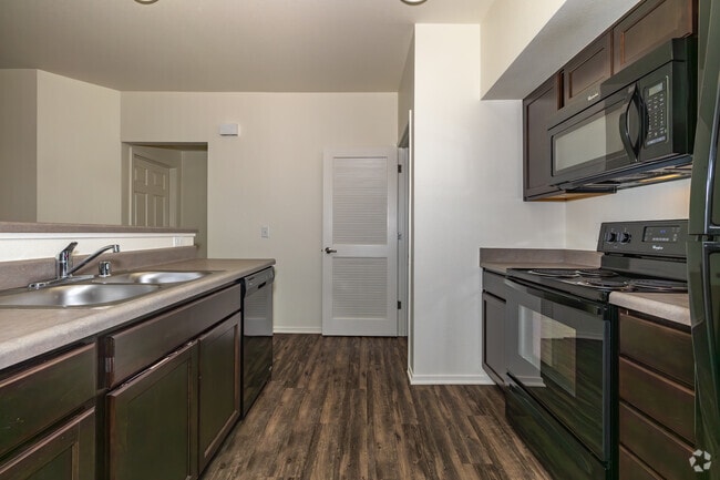 1BR, 1BA - 770SF Kitchen view 2