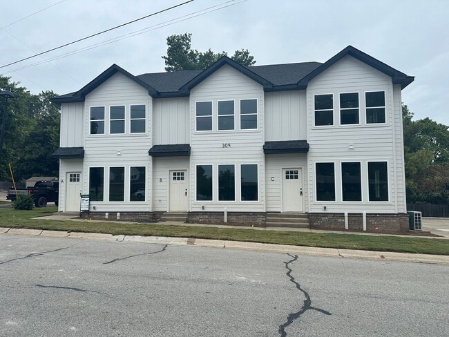 Building Photo - Mountain Home - New Construciton 1 Bedroom...