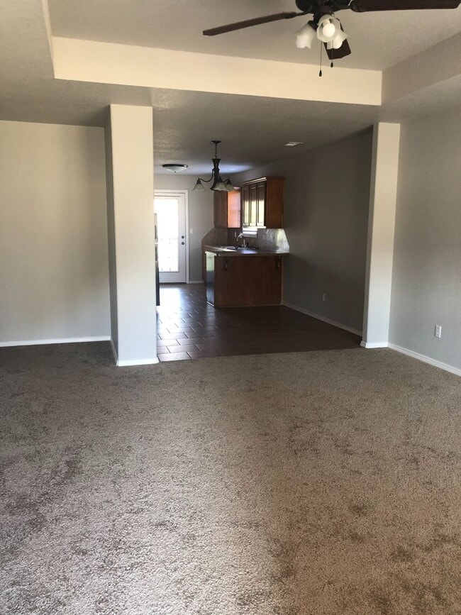 Photo - NICE 3 BEDROOM , TWO BATH HOUSE