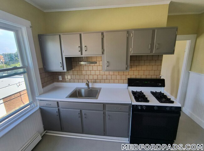 Photo - 245 Boston Ave Unit 3
