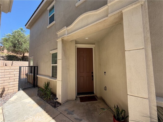 5344 N Alumni Ln