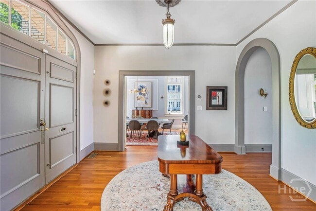 Photo - 624 E Victory Dr