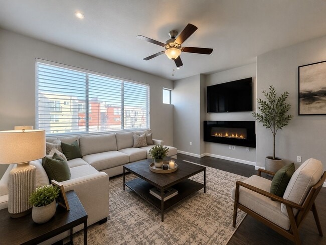 Photo - Downtown Luxury Modern Townhome in Historic Ivywild with Mt. Views