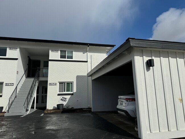 Photo - Hurlbut Unit 8650