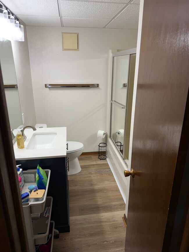 807 5th St NW Unit 2B