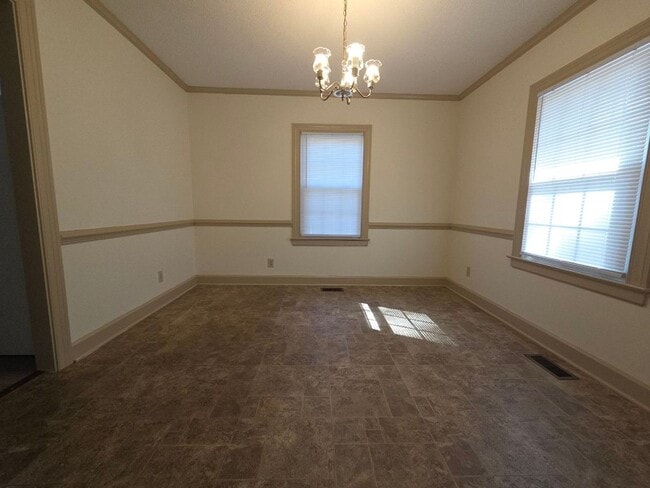 Photo - 311 Moyton Ave