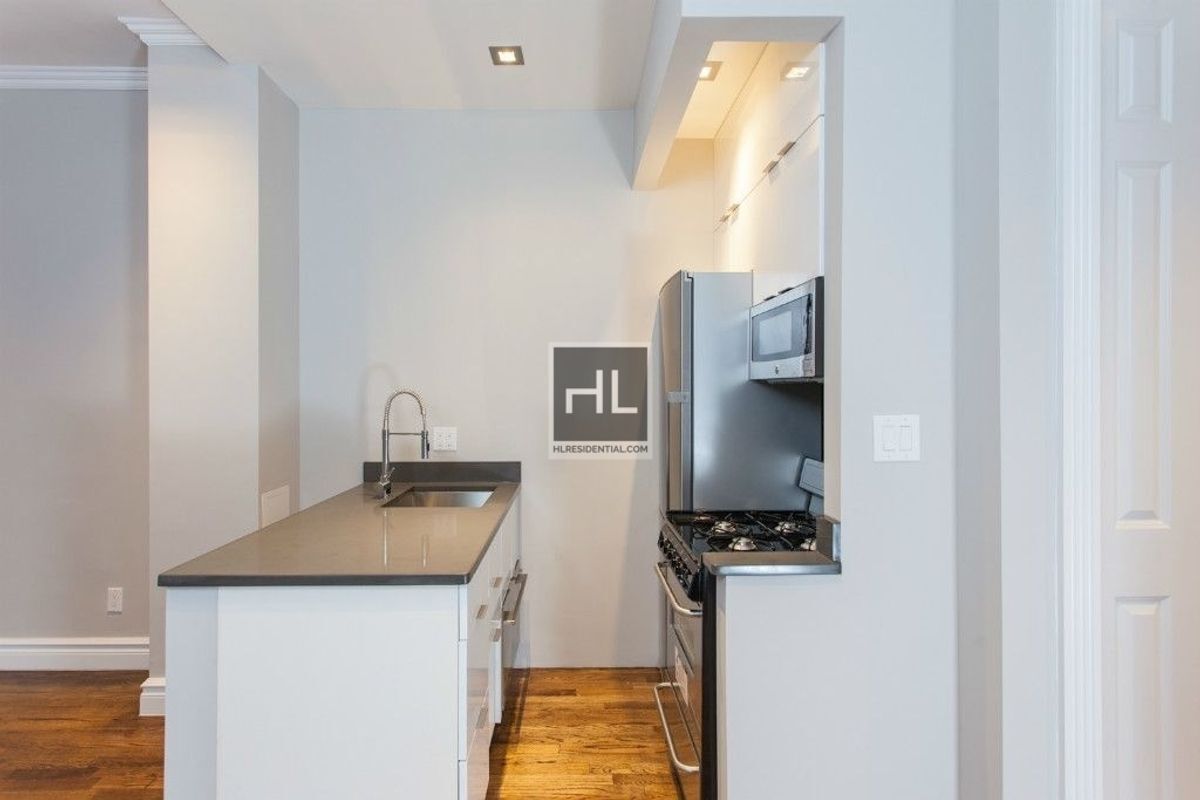 Photo - Mott Street Unit 12