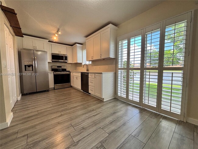 3486 Briar Bay Blvd Unidad 101